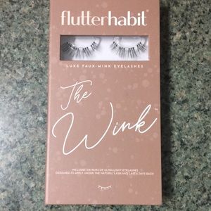 Flutter Habit The wink Lash Eyelash Extensions.